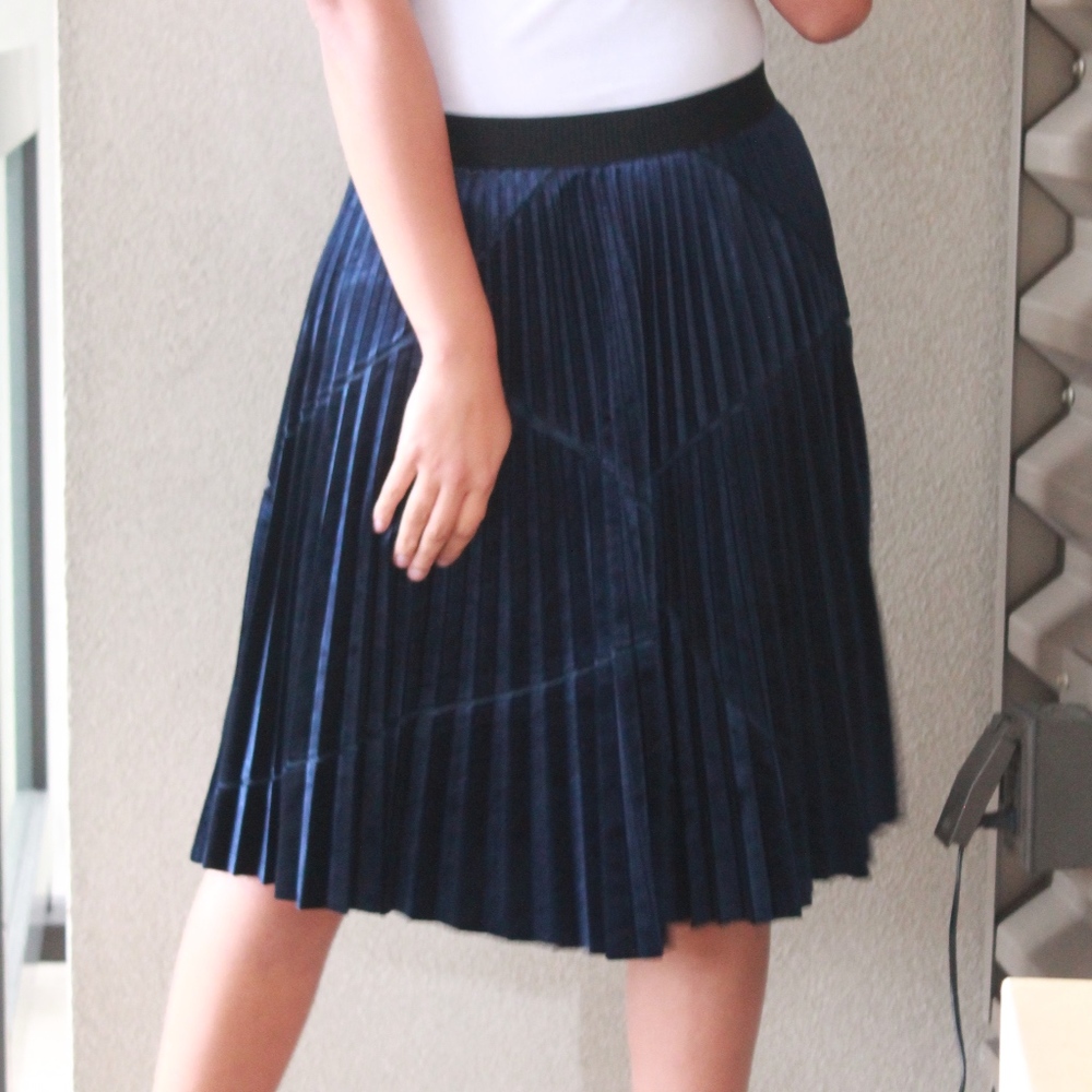 VELVET SKIRT